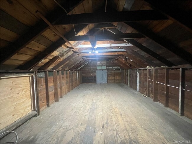 Building Photo - 33 Mailler Ave