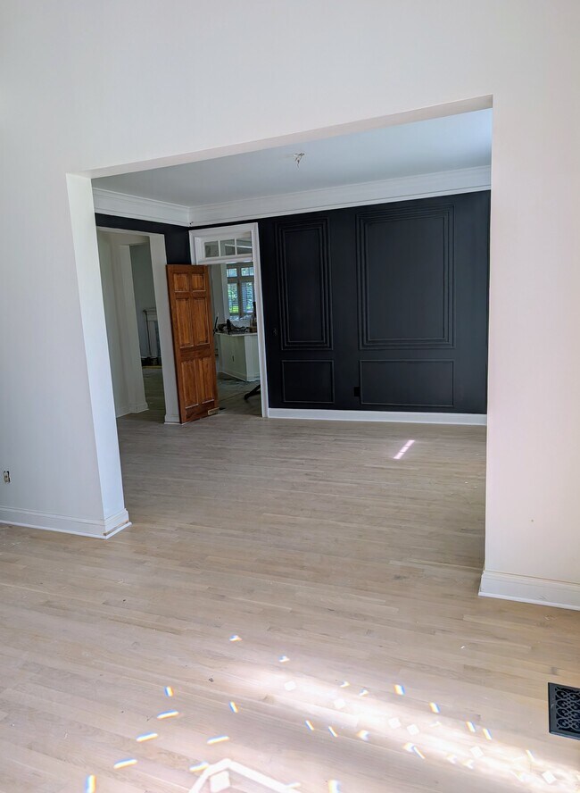 Building Photo - 9301 Grist Mill Ct