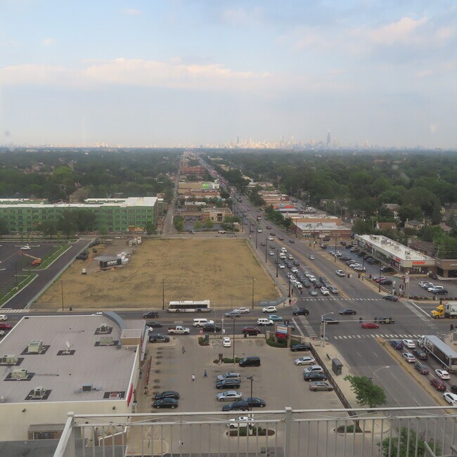 Building Photo - 7234 W North Ave