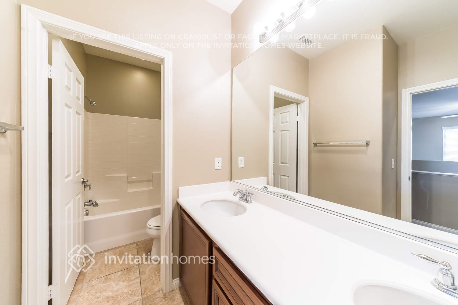 Building Photo - 32626 Spun Cotton Dr