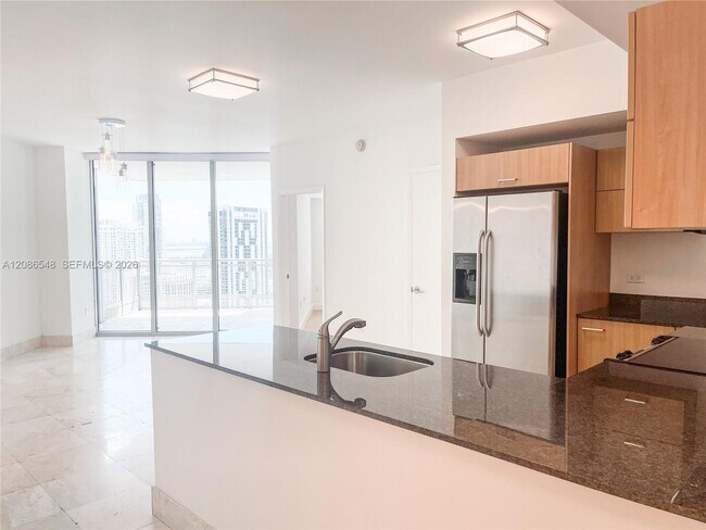 Building Photo - 350 S Miami Ave