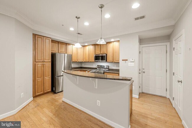 Building Photo - 5718 Callcott Way