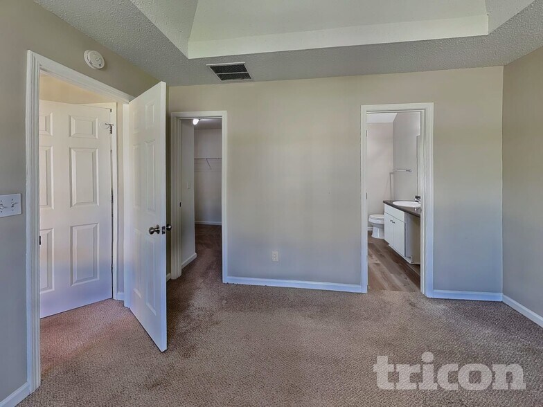 Building Photo - 1057 Misty Meadows Point