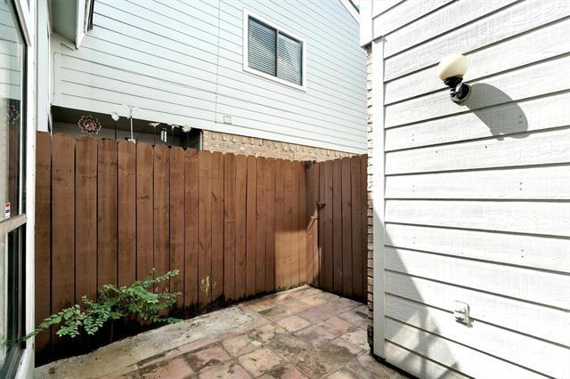 Building Photo - 17490 Meandering Way