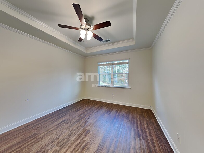 Building Photo - 6237 Bridlewood Ln