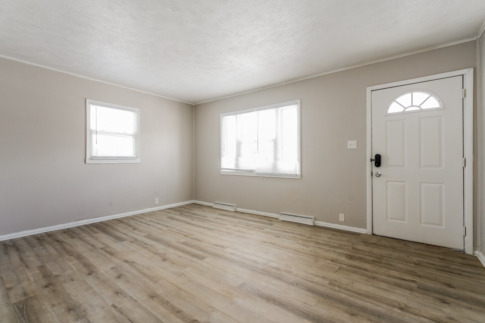 Building Photo - 233 N Wellington St