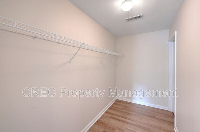 Building Photo - 184 Grand Oaks Dr