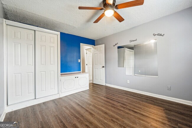 Building Photo - 2235 Emerald Springs Dr