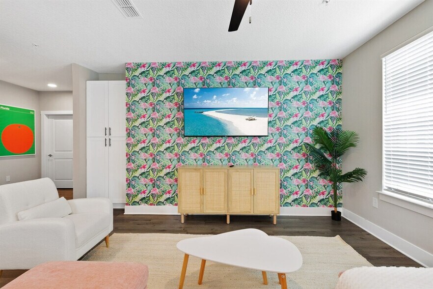 Building Photo - 11830 Buckfield Cir