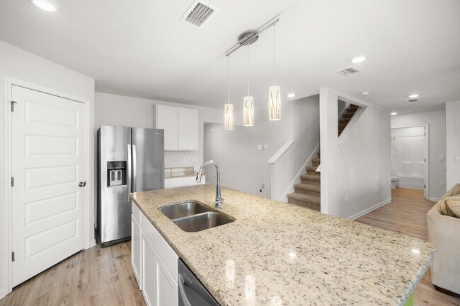Building Photo - 1105 Valor Walk