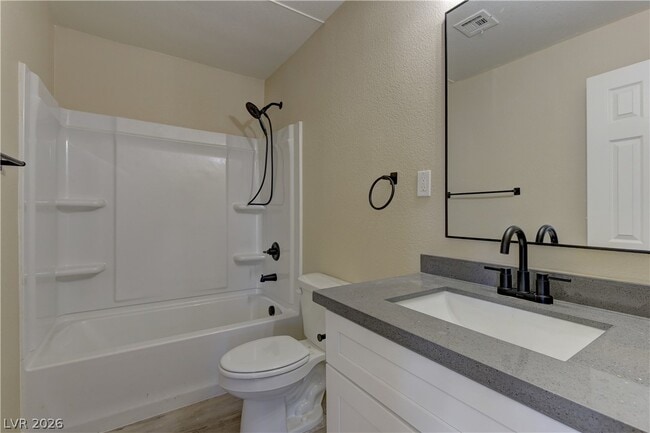 Building Photo - 1940 Merze Ave