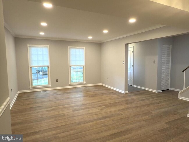 Building Photo - 3945 Wilcoxson Dr
