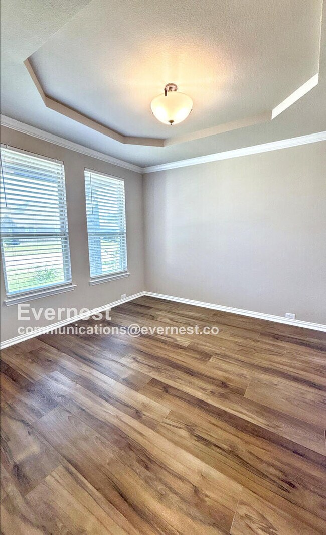 Building Photo - 306 Greenhill St