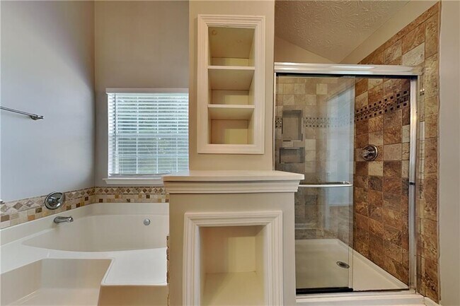 Building Photo - 2489 Heatherton Ct