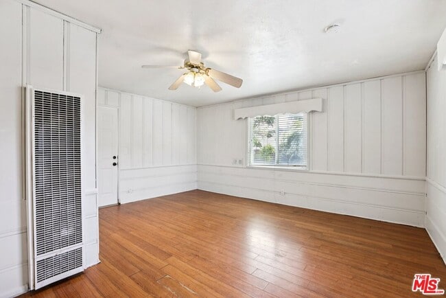 Building Photo - 6727 Orion Ave