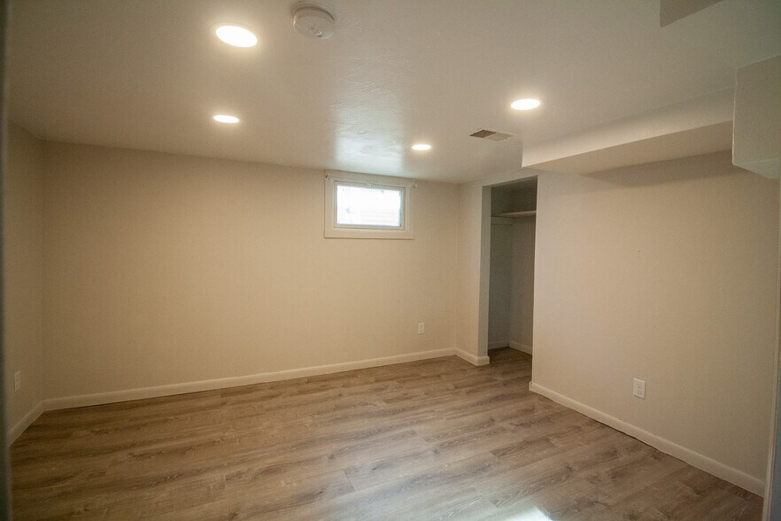 Building Photo - 2105 8th Ave