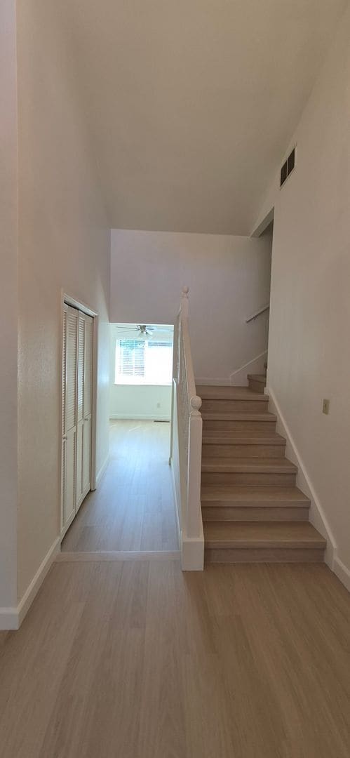 Building Photo - 5023 Oakbrook Cir