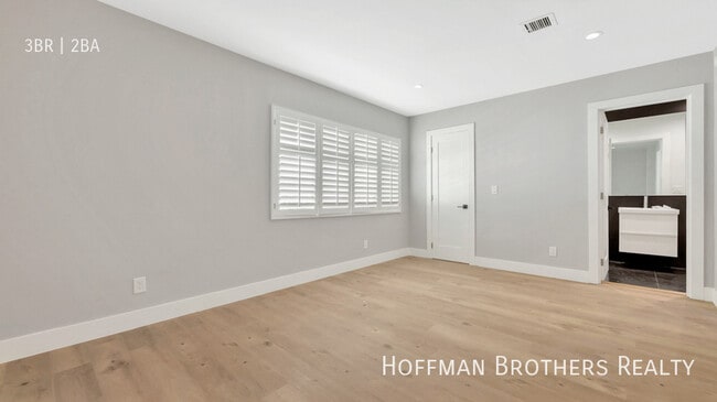 Building Photo - 646 Hauser Blvd