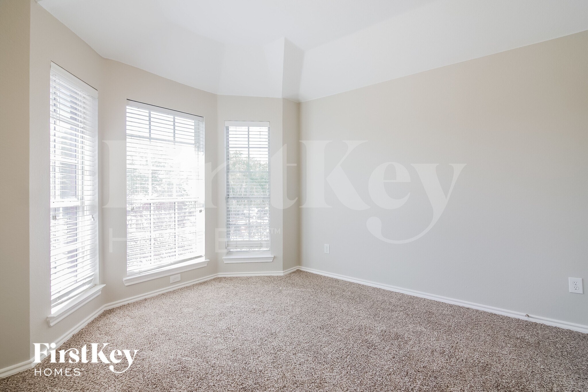 Building Photo - 6605 Sandgate Dr