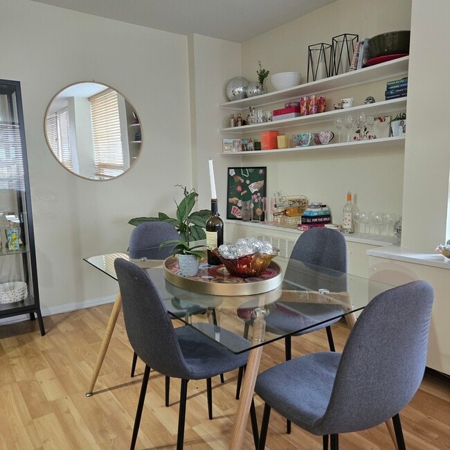 Building Photo - 1360 N Sandburg Terrace