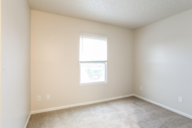 Building Photo - 2670 Patrick Henry Ave