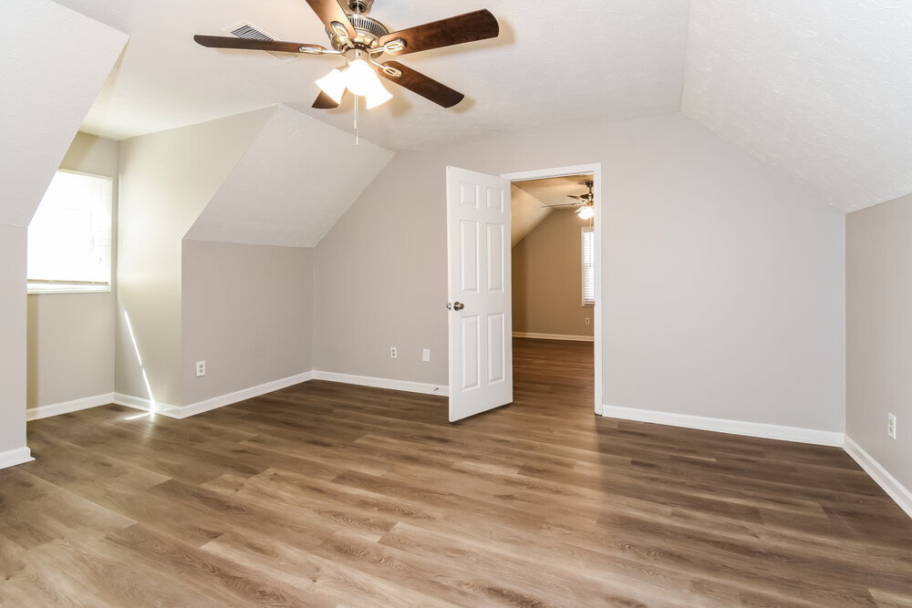 Building Photo - 6390 Queens Rd