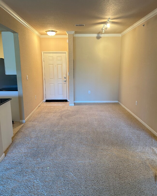 Building Photo - 8539 Gate Pkwy W