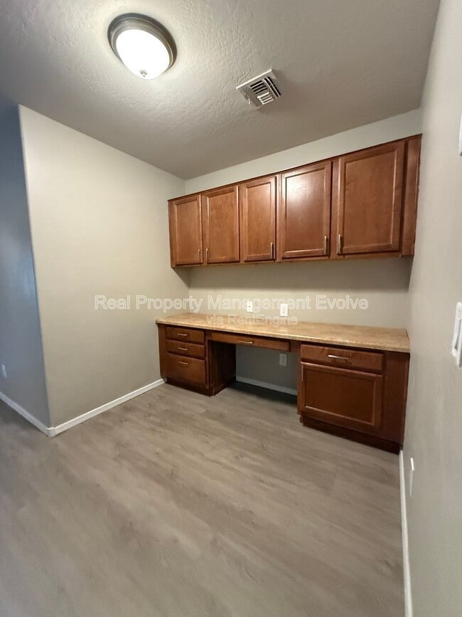 Building Photo - 12334 W Turney Ave