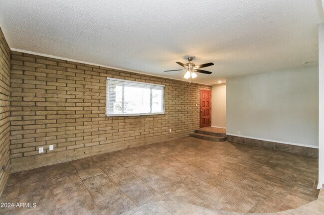 Building Photo - 1239 W Toledo St