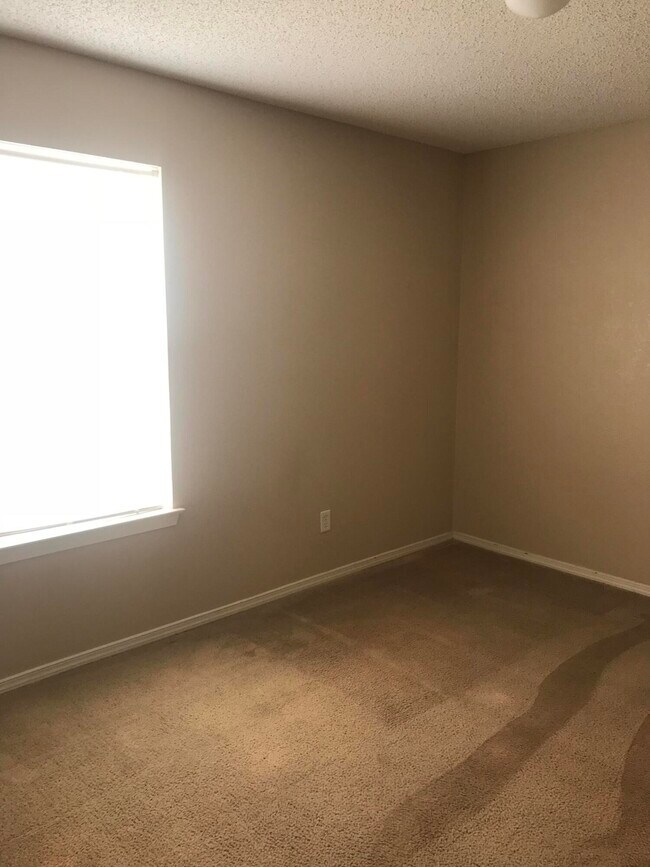Building Photo - 14108 Volcanic Rock Dr