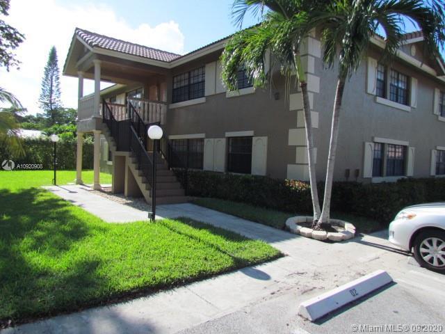 Building Photo - 2630 Riverside Dr