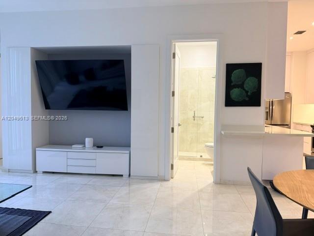 Building Photo - 881 Ocean Dr
