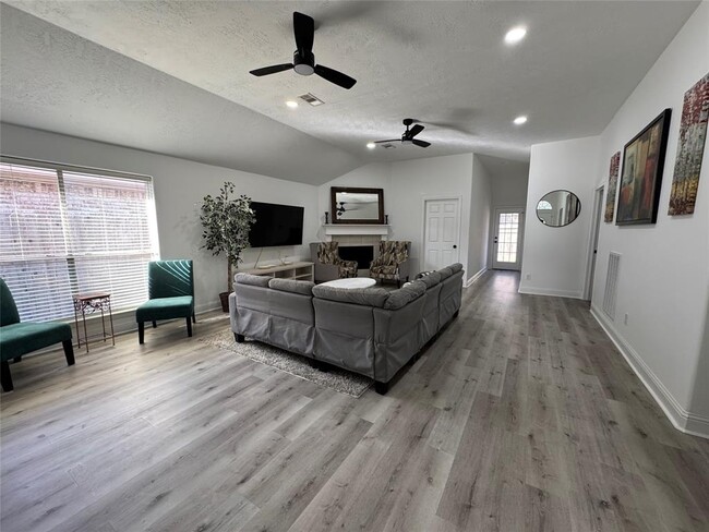 Building Photo - 3265 Jessica Ct