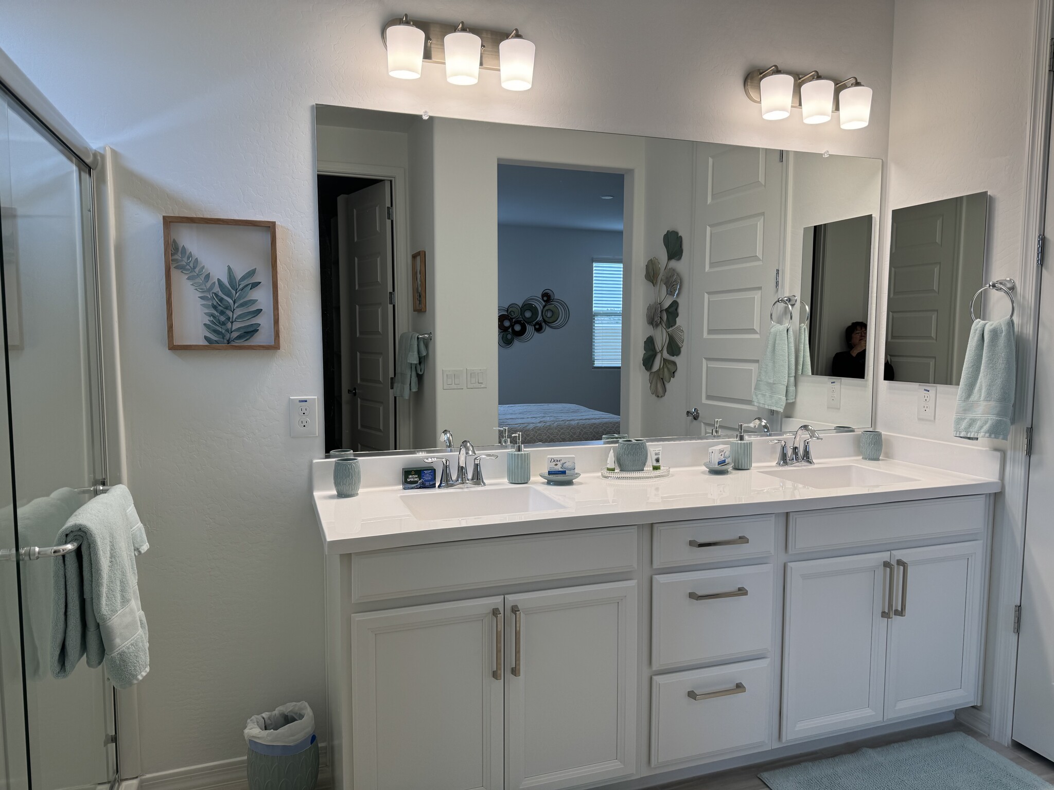 Second view of Primary Bethroom- Double vanity - 9052 W Georgia Ave