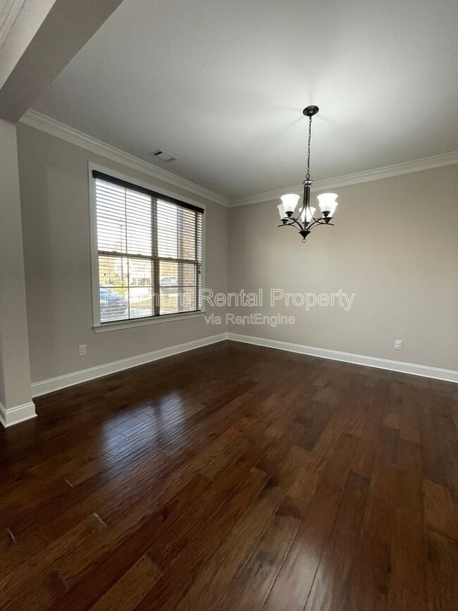 Building Photo - 600 Belton Ct