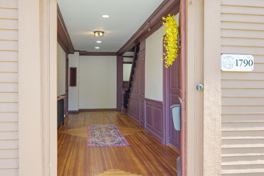 Building Photo - 883 Worthington Rdg
