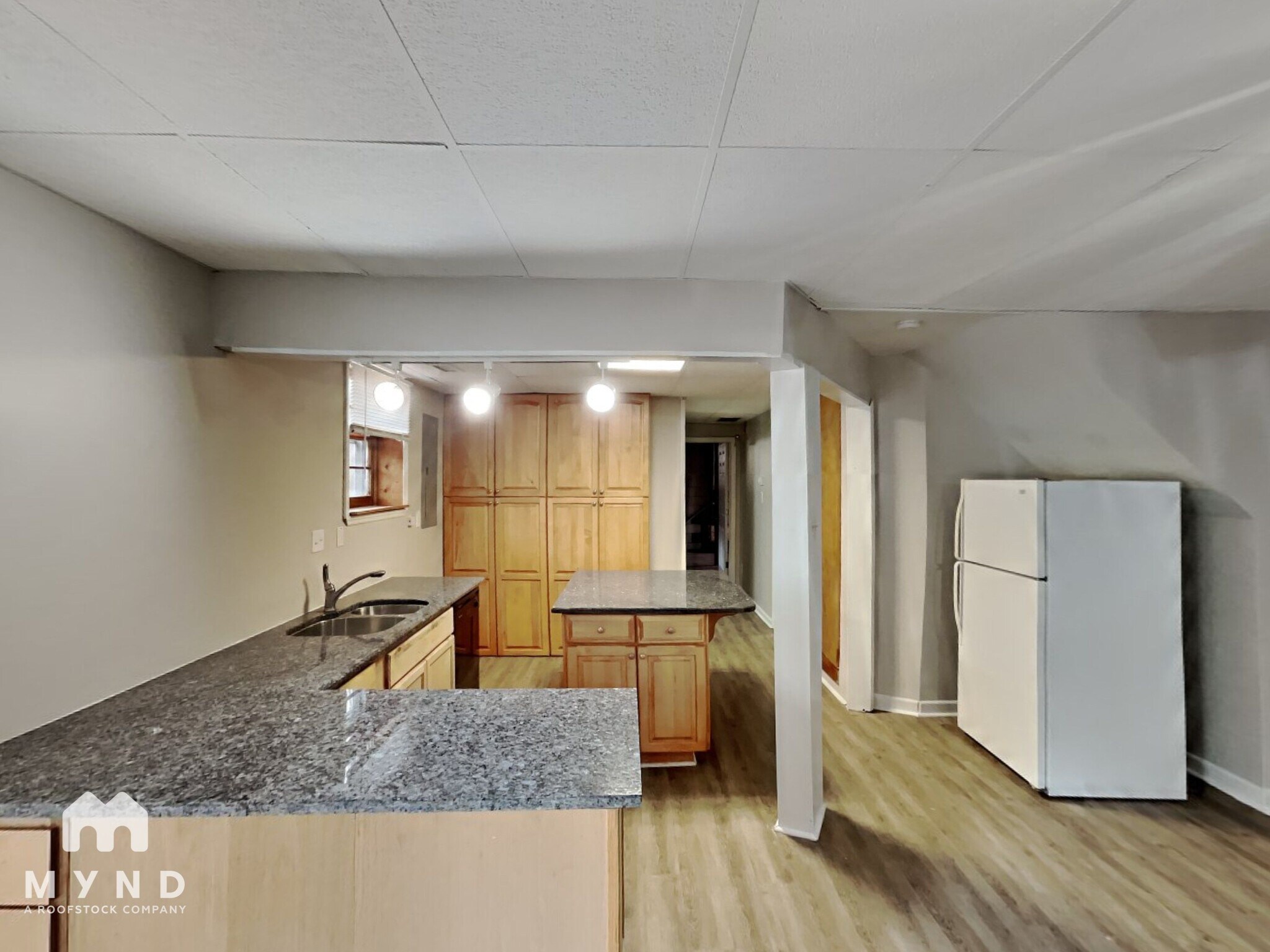 Building Photo - 400 Woodstream Dr