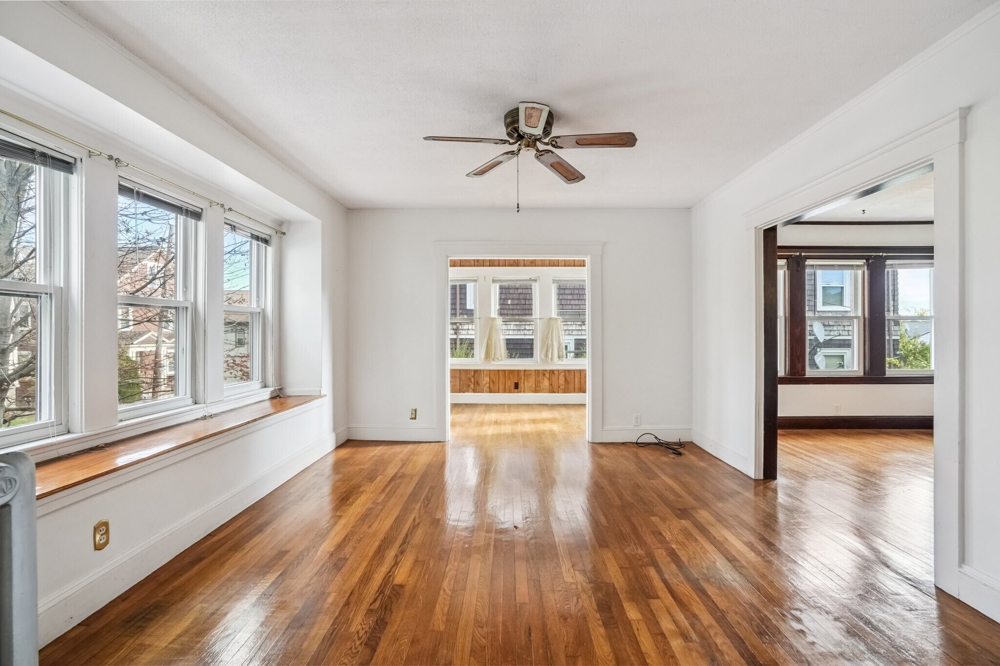 Building Photo - 14 Hurlcroft Ave