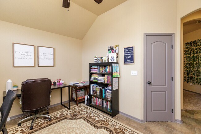 Building Photo - 7921 Pavo Real St