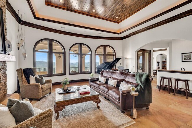 Building Photo - 1710 Mt Larson Rd