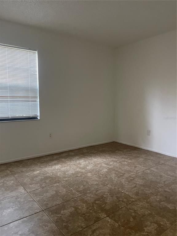 Building Photo - 1015 Hickory Rd