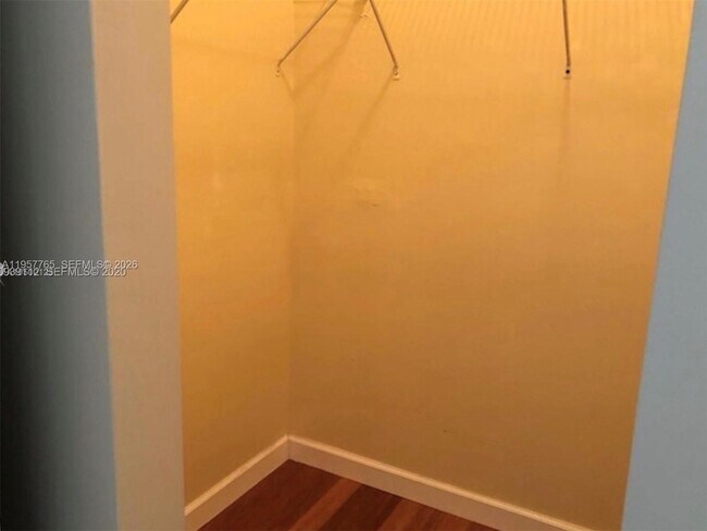 Building Photo - 3089 NE 183rd Ln