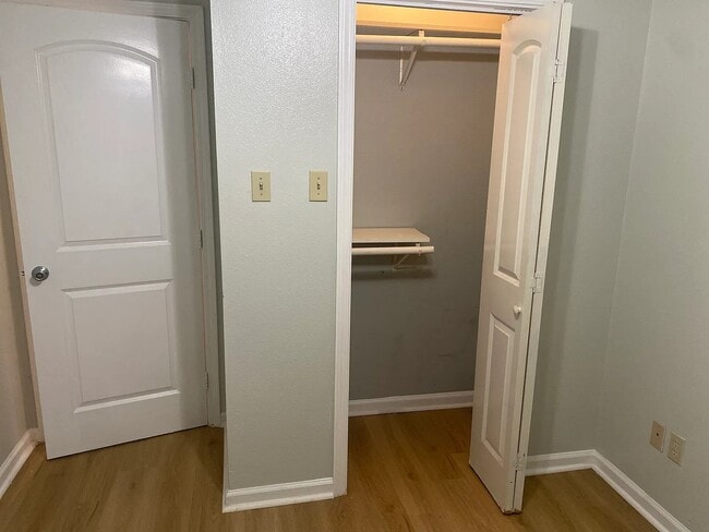 Building Photo - 7813 Pruitt Dr