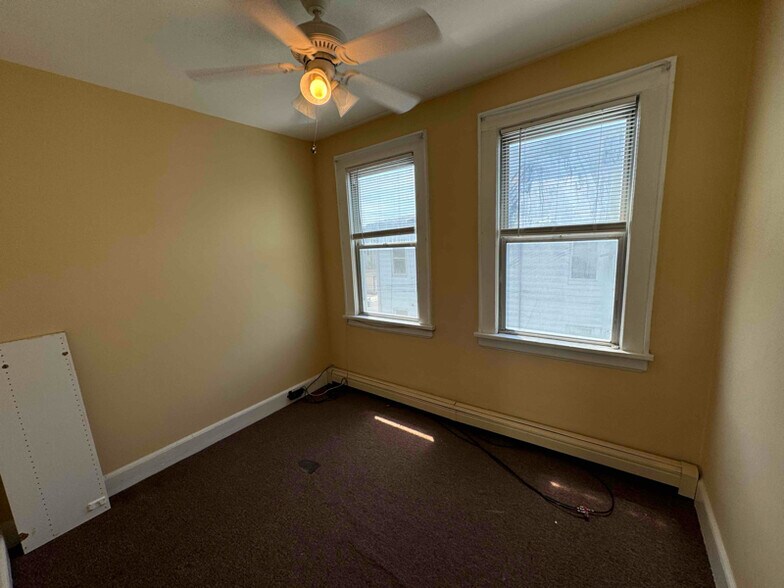 Building Photo - 171 Highland Ave