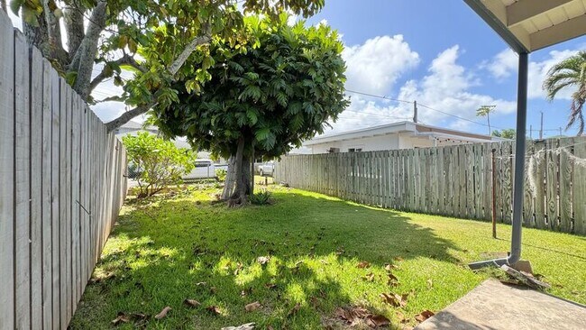 Building Photo - 421 C Olomana Street