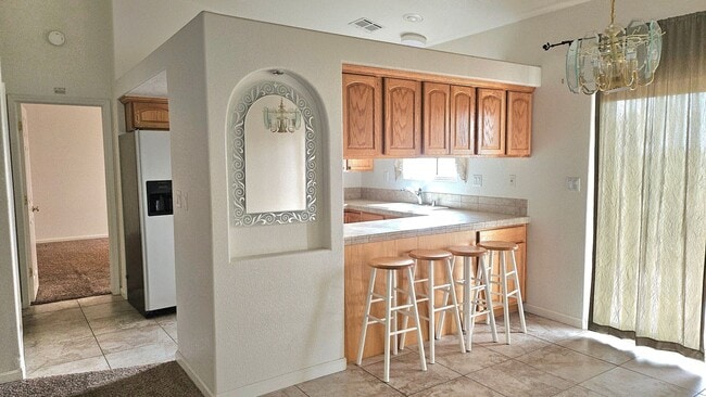 Building Photo - Parkway Village Beauty - 3 Bed + 3 Bth!