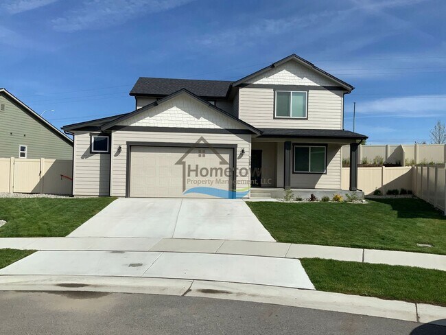 Building Photo - Woodbridge South Home with 4 Bedrooms and ...