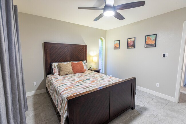 Building Photo - 2812 S Mill Ave