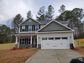 Building Photo - 560 Hampstead Pl