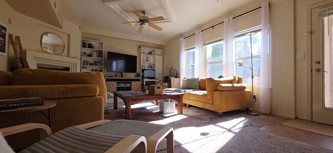 Building Photo - Stunning 4 bedroom, 3 bath home in West El Paso! NO APPLICATION OR ADMIN FEE!